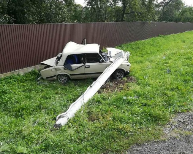 На трасі Львів-Луцьк в аварії загинула 7-річна дівчинка