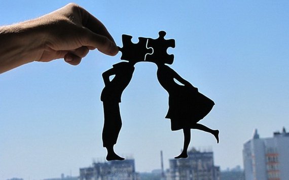 Зворушливі паперові силуети. ФОТО