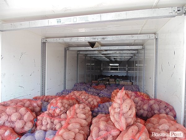 Волиняни відправили 20 тонн допомоги військовим. ФОТО