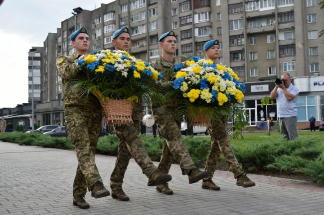 Над Волинню урочисто підняли синьо-жовтий стяг. ФОТО 