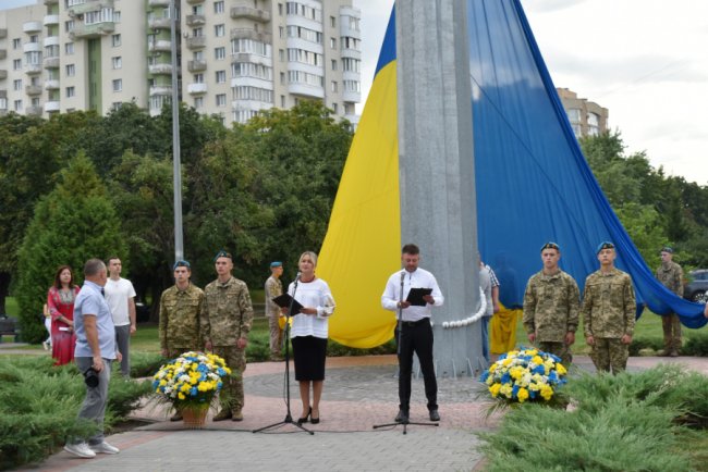 Над Волинню урочисто підняли синьо-жовтий стяг. ФОТО 