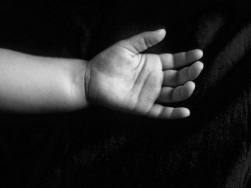 Волинську прикордонницю, яка вбила своє новонароджене дитя, залишили під вартою