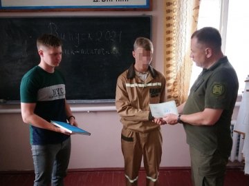 В'язні волинської колонії стали лицювальниками-плиточниками. ФОТО