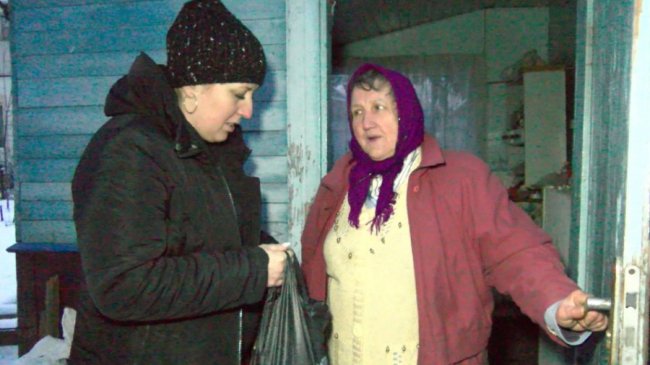 Напередодні щедрого вечора волонтери роздали пенсіонерам на Волині домашні страви. ВІДЕО