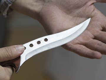 Волинські прикордонники затримали білоруса з ножем