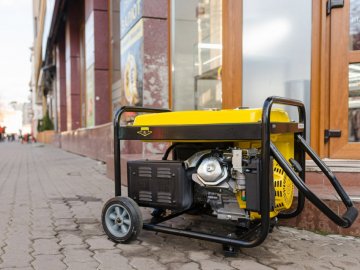 Переплатили за генератор 400 тисяч: на Волині судитимуть посадовців