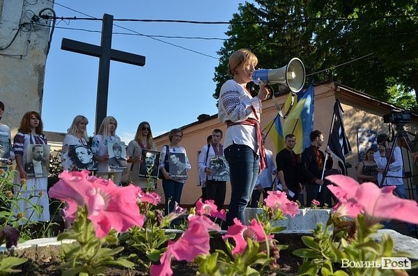 У Луцьку – марш вишиванок. ФОТО