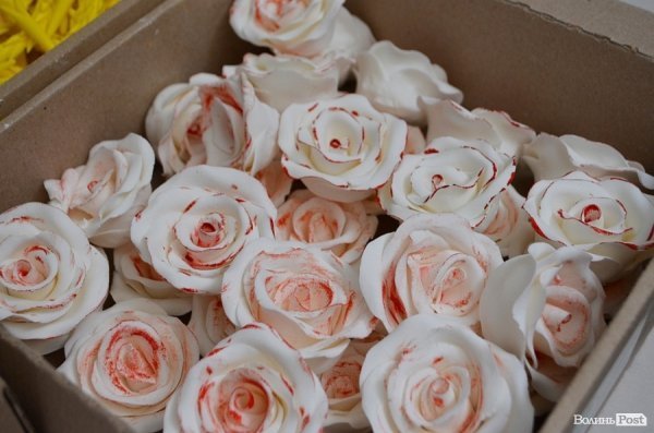 У Луцьку показали, як печуть хліб. ФОТО