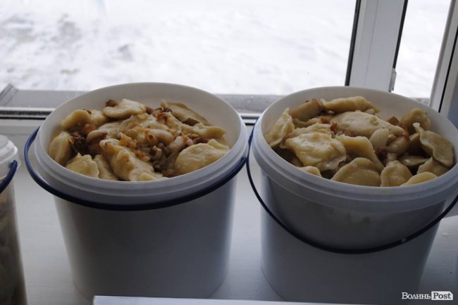 Як у селі під Луцьком ліпили вареники на Схід