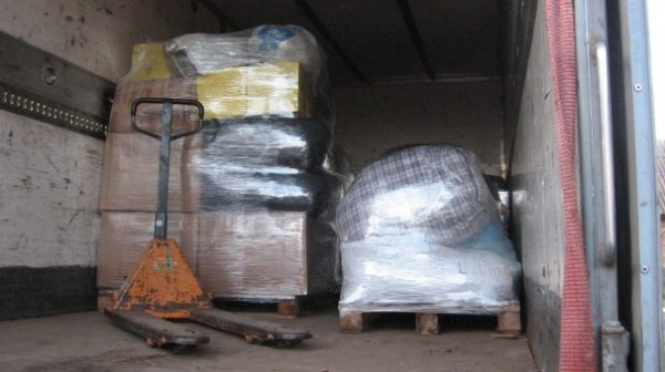 Волинські волонтери передали бійцям Маріуполя сало та теплі речі. ФОТО. ВІДЕО