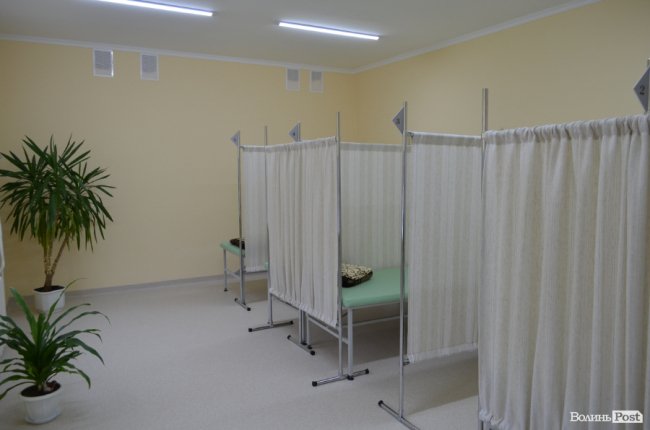 У луцькій райлікарні відкрили фізіотерапевтичне відділення європейського зразка