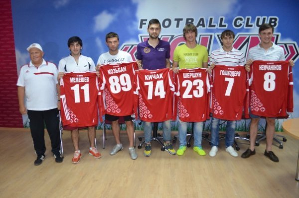 Кварцяний з новачками команди (липень, 2013)