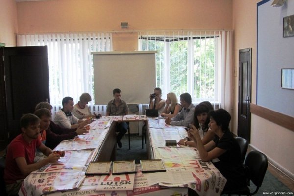 У Луцьку кубик Рубіка збиратимуть ногами. ФОТО