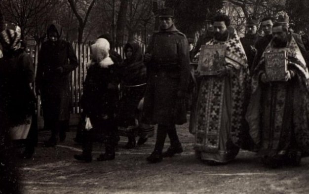 Як на Волині святкували  Водохреще понад 100 років тому. РЕТРОФОТО