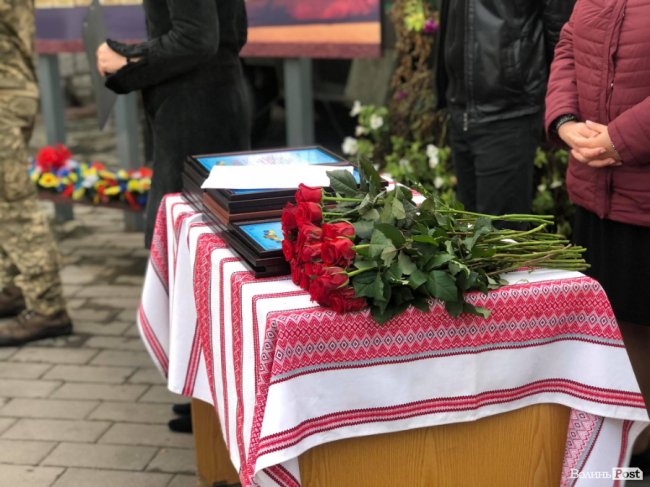У Луцьку вшанували пам’ять загиблих в АТО/ООС військовослужбовців. ФОТО