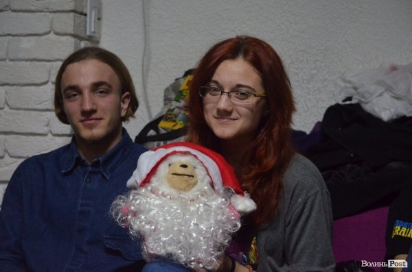 Як лучани всю ніч дивилися новорічні фільми. ФОТО 