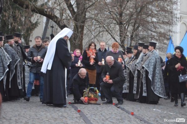 Лучани вшанували пам’ять жертв Голодомору