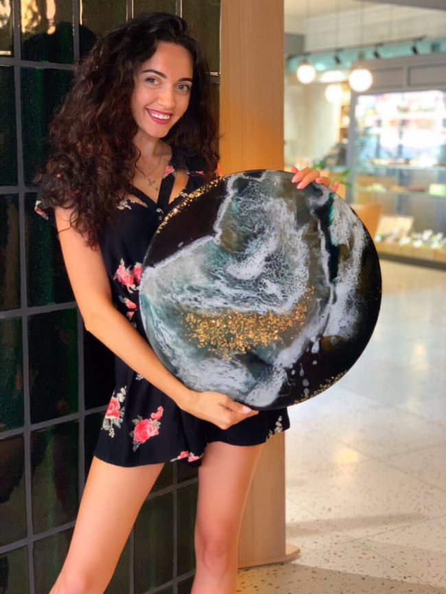 У Луцьку вперше відбудеться виставка картин в стилі «Resin art»