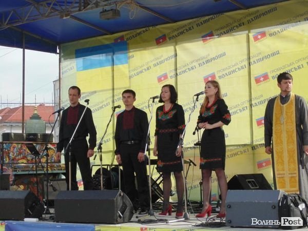 У Луцьку розпочався мистецький марафон на підтримку Нацгвардії. ФОТО