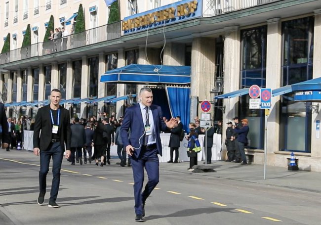 Кличко на Мюнхенській безпековій конференції: критично важливо розпочати процес вступу України до НАТО