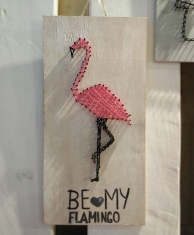 Вчителька з села під Луцьком створює шедеври із цвяхів та ниток. ФОТО