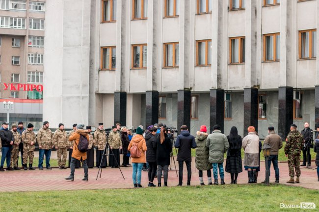 У Луцьку – акція на підтримку полонених Росією моряків. ФОТО 