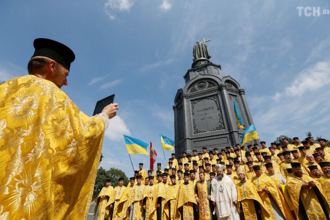 У Києві на хресний хід вийшло 65 тисяч вірян УПЦ КП. ФОТО. ВІДЕО