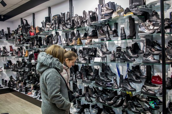 «Чорна п’ятниця» у луцькому ТЦ «Ювант»:  шалені знижки до 70%*