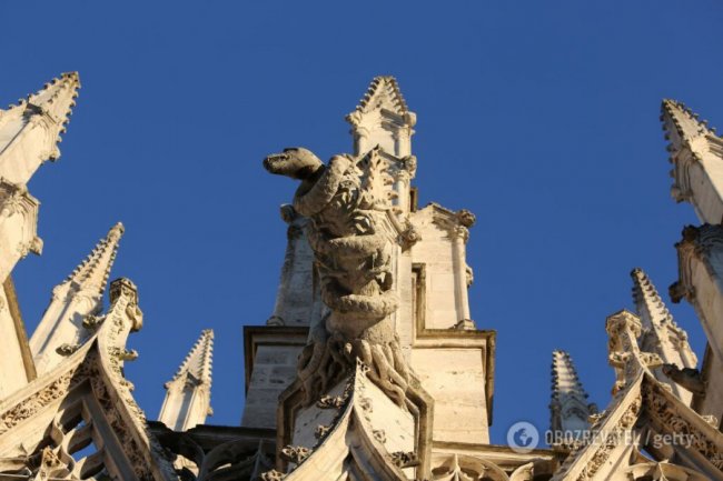 Пожежа в Соборі Паризької Богоматері: які цінності й реліквії врятували від вогню. ФОТО