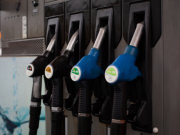 До кінця травня Україна отримає 350-360 тисяч тонн пального, – Свириденко