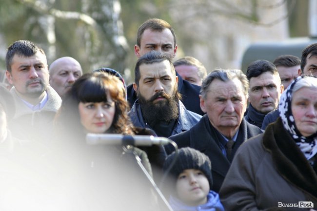 Сотні лучан вшанували пам’ять Героїв Небесної Сотні