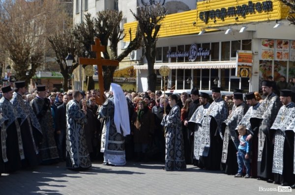 У Луцьку відбувся загальноміський Страждальний хресний хід. ФОТО