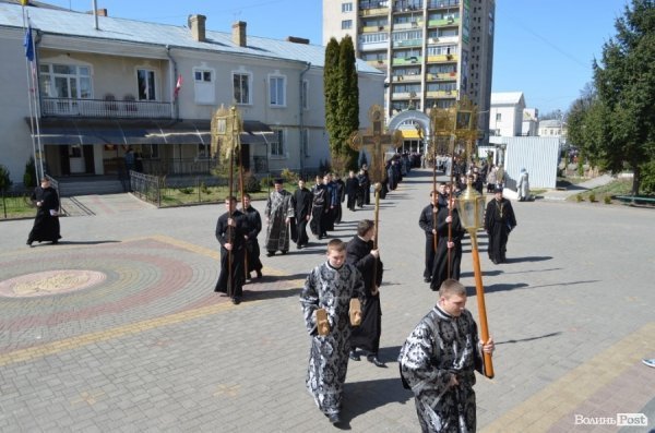 У Луцьку відбувся загальноміський Страждальний хресний хід. ФОТО