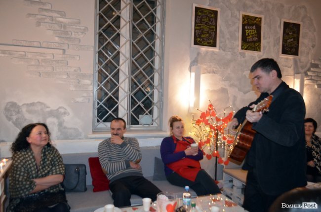 «Я+Ти»: у Луцьку в романтичній атмосфері святкували День закоханих