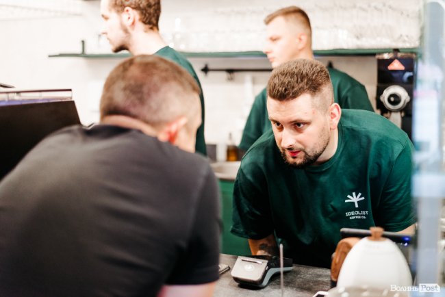 У Луцьку відкрили кав’ярню відомої мережі «IDEALIST COFFEE CO.»: чим вона особлива? ФОТО