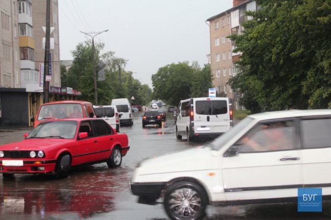 Володимир-Волинський затопило через зливу. ФОТО