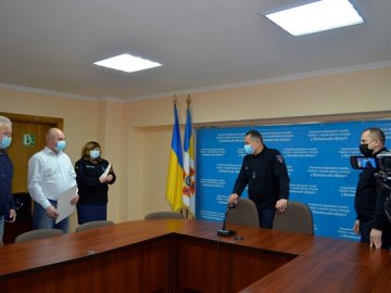 У Луцьку пожежні-ліквідатори аварії на ЧАЕС отримали відомчі нагороди. ФОТО