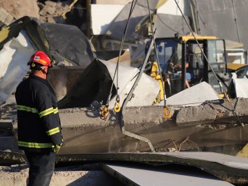 У ДСНС показали наслідки ракетного обстрілу Луцька. ФОТО
