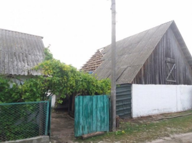 У Ківерцівському районі негода пошкодила дахи будинків. ФОТО