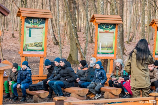 Учні першого на Волині міського шкільного лісництва побували у «волинській Швейцарії». ФОТО