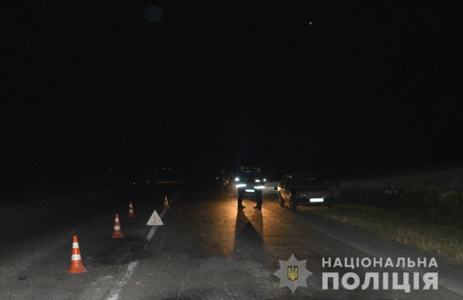 Під Луцьком водій ВАЗ на смерть збив чоловіка. ФОТО