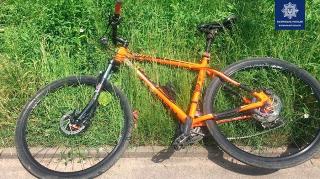 У Луцьку легковик збив велосипедиста. ФОТО