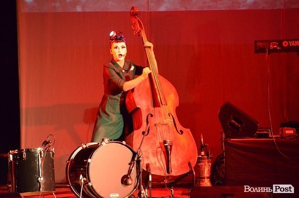 «Я хочу від них дітей»: Dakh Daughters підірвали луцьку публіку. ФОТО