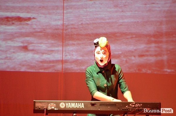 «Я хочу від них дітей»: Dakh Daughters підірвали луцьку публіку. ФОТО