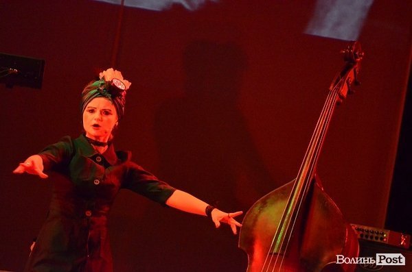 «Я хочу від них дітей»: Dakh Daughters підірвали луцьку публіку. ФОТО