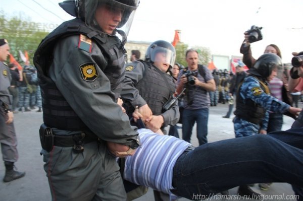 Як у Росії ламають опозицію. ФОТО. ВІДЕО