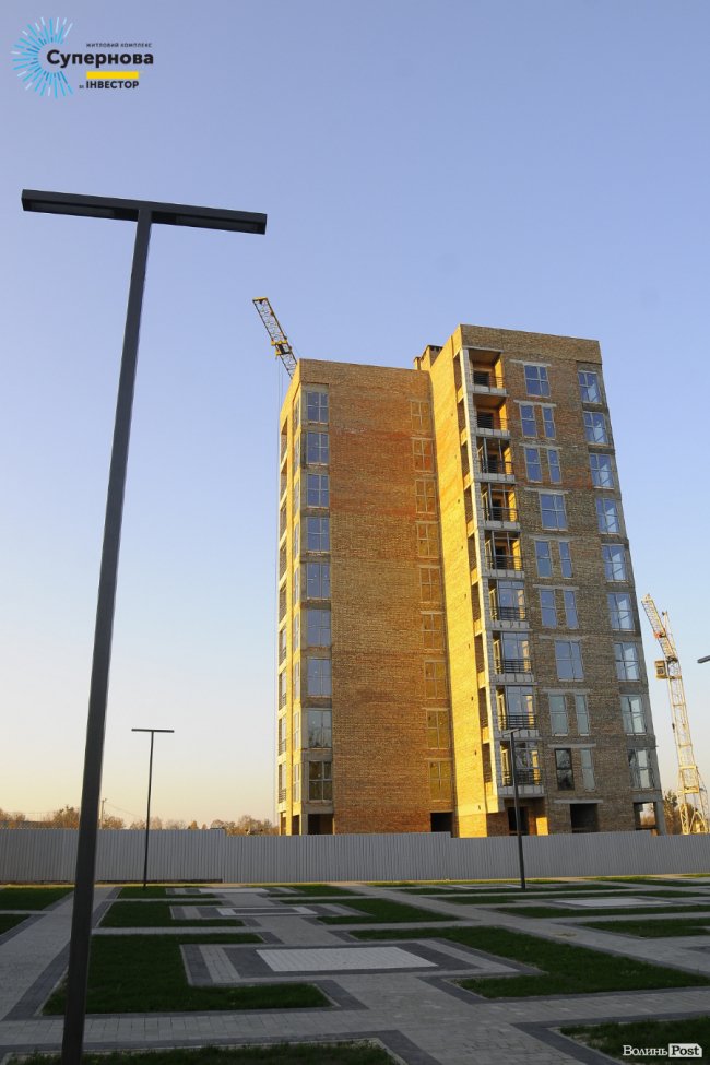 Звіт з будівництва ЖК «Супернова»: у четвертому будинку встановлюють вікна*