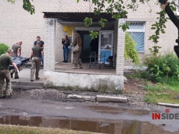 Жахливу розбиту територію біля луцького моргу відремонтують