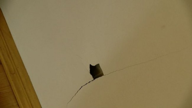 У будинку Косачів на Волині після реставрації знову ремонтують стіни