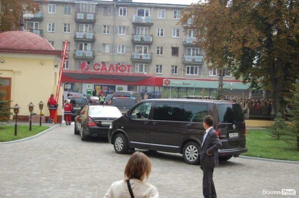 Кортеж Януковича в Луцьку. ФОТО. ВІДЕО